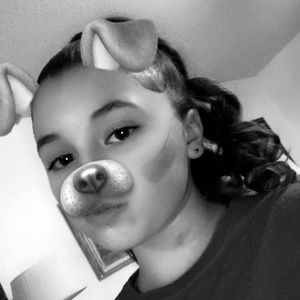 Meet your Posher, Zoe